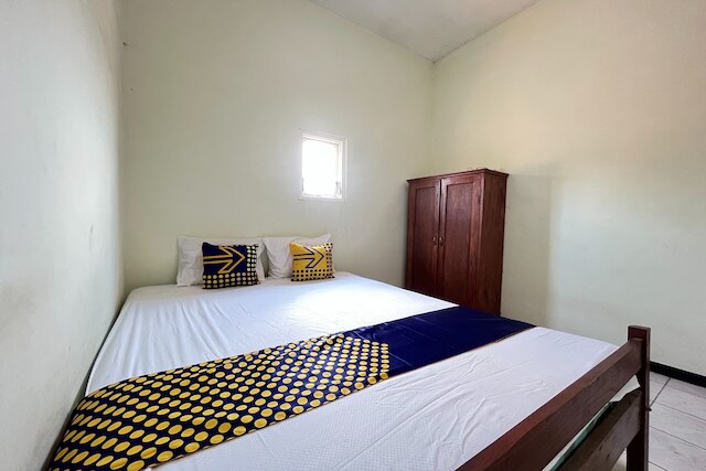 ホテル O コスト ベルカ ニア ケブン テー ウォノサリ