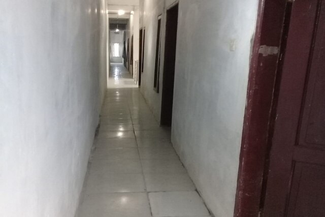 ホテル O レウィ ファミリー ゲストハウス ニア GBKP バングン ムリア Km. 11