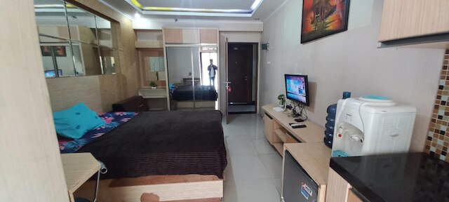 OYO 93480 アパートメン ゲートウェイ チカダス バイ ケロラ ルーム