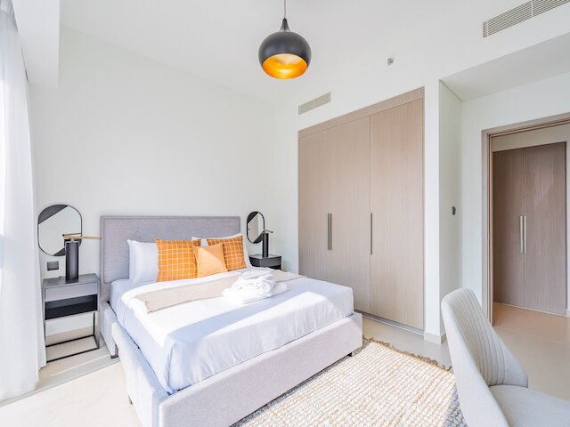 チャーミング・スカイライン・ビューフロム・ディス・ファンシー・ダウンタウン・アパート