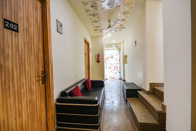 ファブエクスプレス ディビヤ ヴィラ