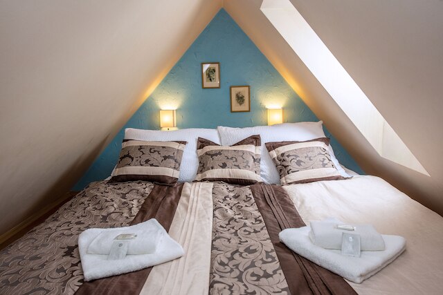 ロディンネウビヨバーニュビーレパニ