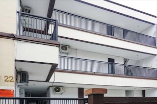 OYO 93543 ベルモント レジデンス ニア シロアム クリニック メルヤ