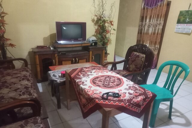 ホテル O スリパ コステル シャリア