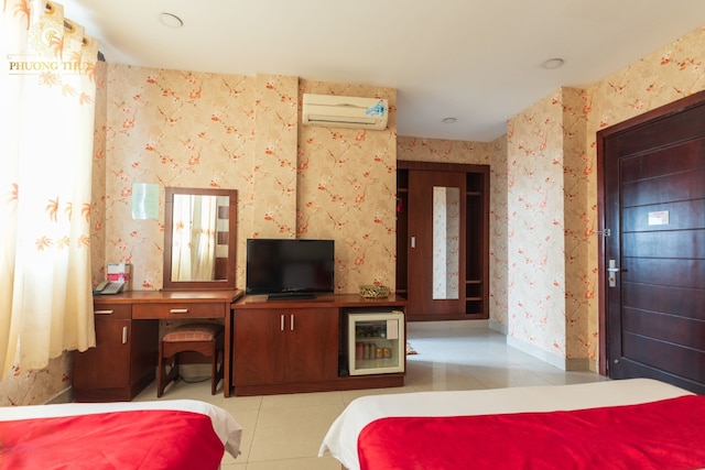 フング シー ホテル トゥ ドゥック ニア QL13