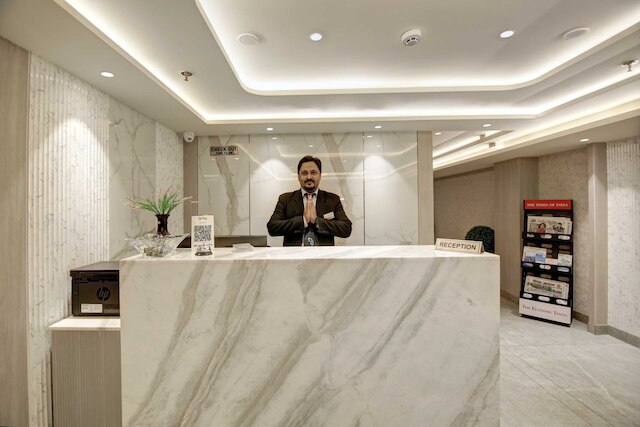 イーストパークイン