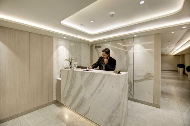 イーストパークイン