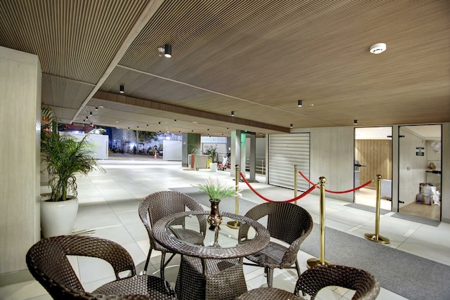 イーストパークイン