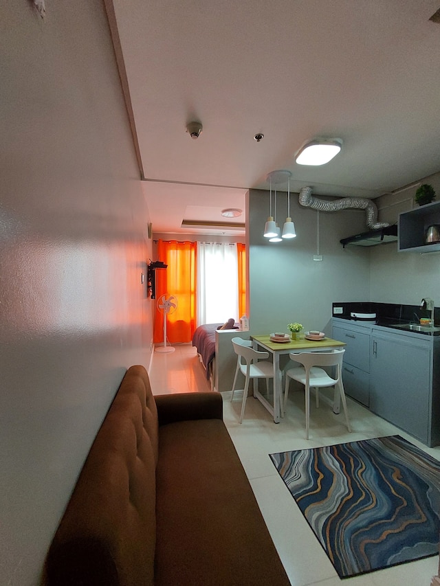 バジェット・ステイ・ウィズ・ベイ&シティ・ライツ・ビュー