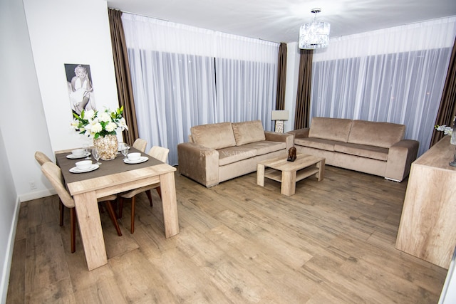 エンパイア1 セリーナストリート パラマリボ