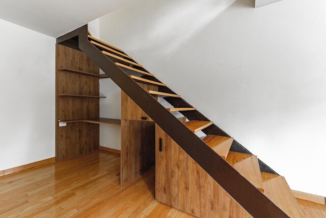 ホラシオ1411バイ・ナヤ・ホームズ