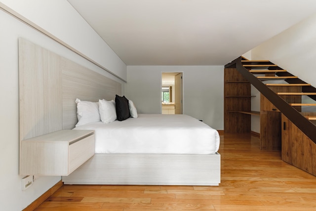 ホラシオ1411バイ・ナヤ・ホームズ