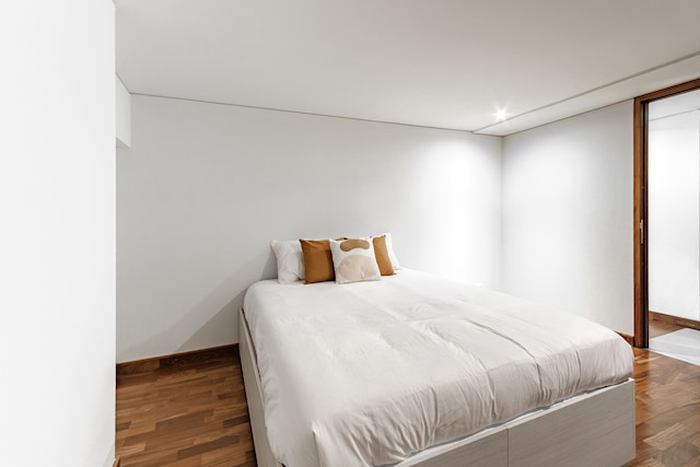 ホラシオ1411バイ・ナヤ・ホームズ