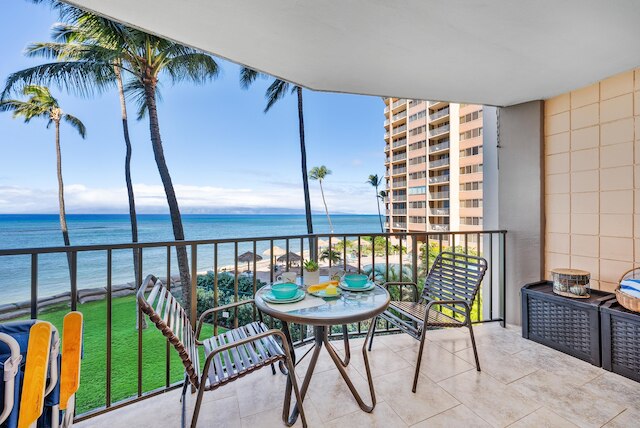 ラハイナのバレイ・アイル304