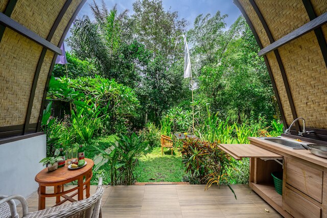 リバーサイドリトリート