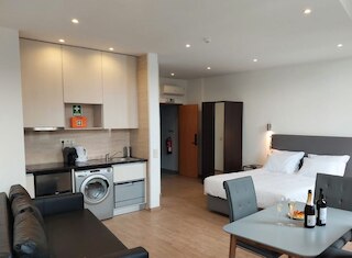 ニューライフ - アベニダアリアドススイート-1F