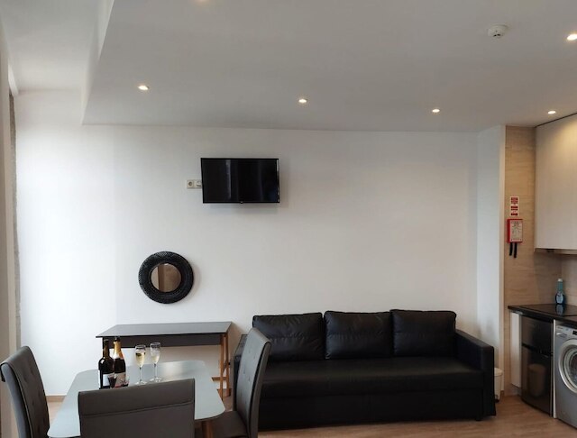 ニューライフ - アベニダアリアドススイート-1F