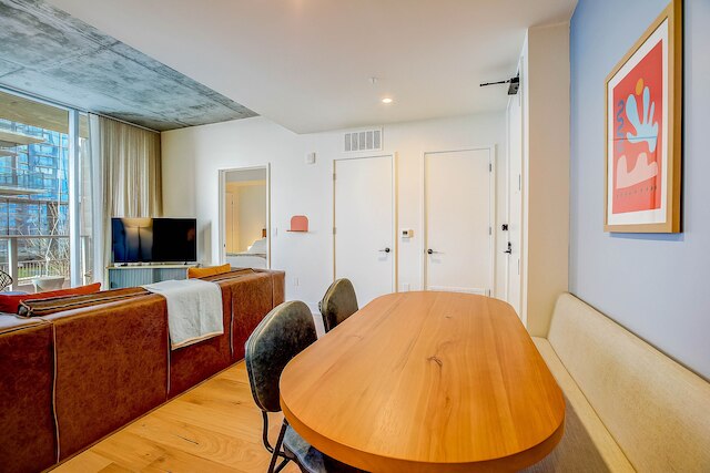 レイニーストリートのラグジュアリーステイ