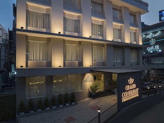 グランド コンチネント ヘッバル ア サローヴァー ポルティコ アフィリエイト ホテル