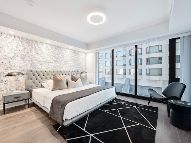 ソーホースイーツヨークビル