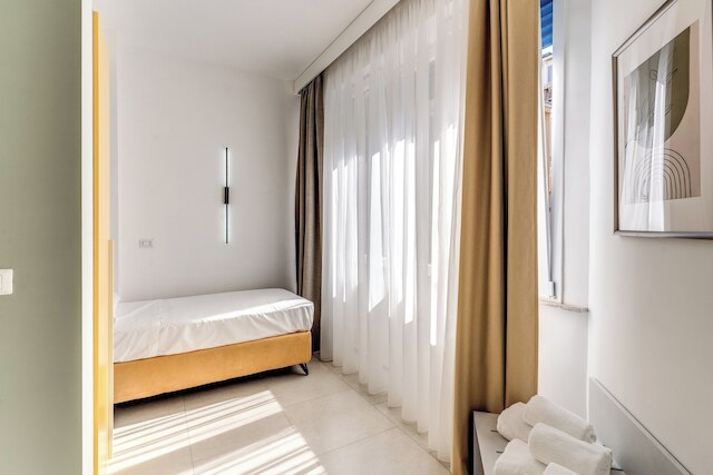 ナショナルスクエアナポリ