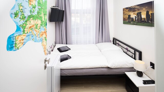 アパートメント コンチネンツ バイ トレイン & バス ストリート