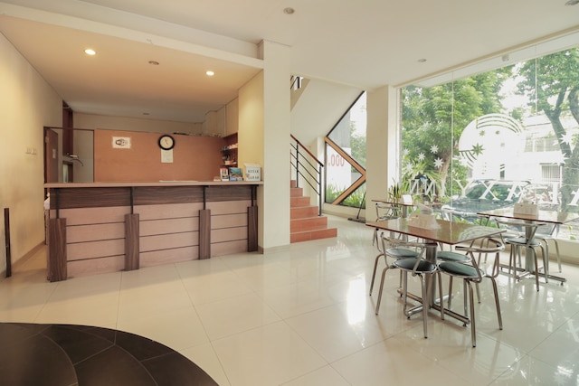 キャピタル O ギャラクシー イン