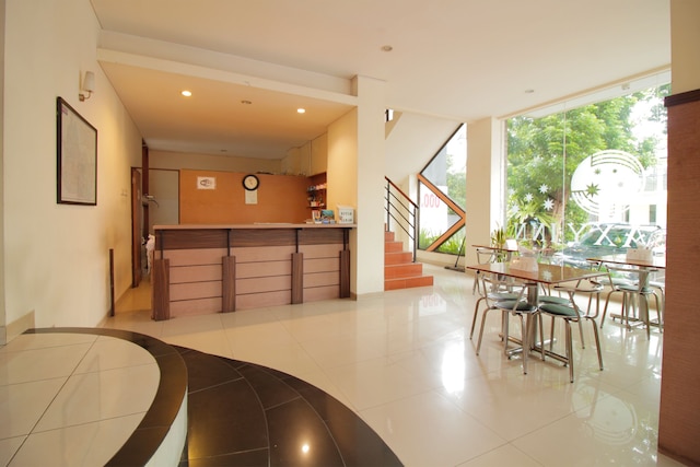 キャピタル O ギャラクシー イン