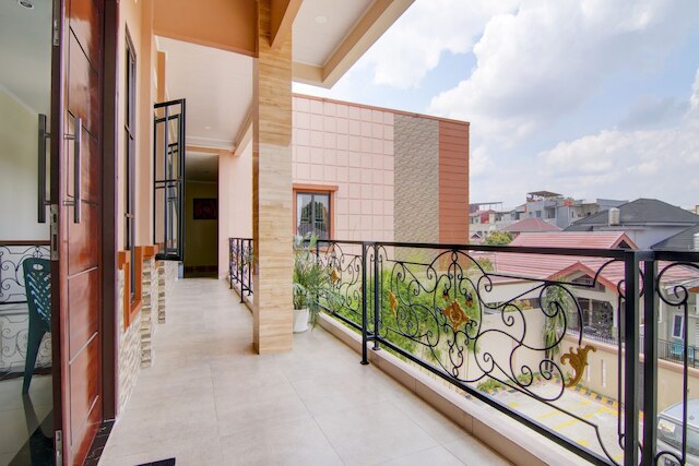 OYO 90233 ザ シャイン レジデンス