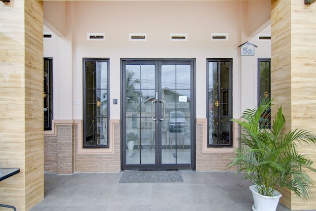 OYO 90233 ザ シャイン レジデンス