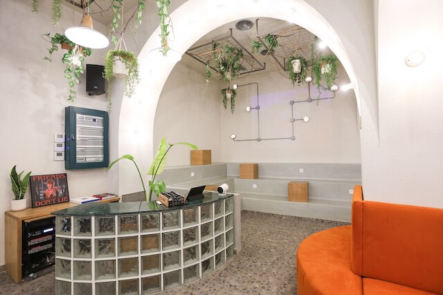 ドッグパウンドアテネ