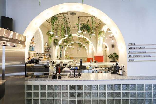 ドッグパウンドアテネ