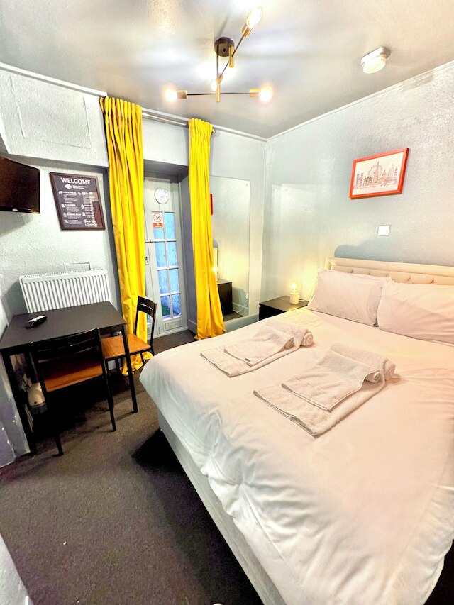 ロンドンコレクションケンジントンガーデンズ