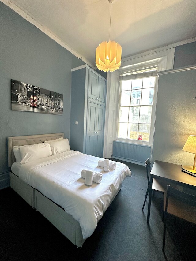 ロンドンコレクションケンジントンガーデンズ