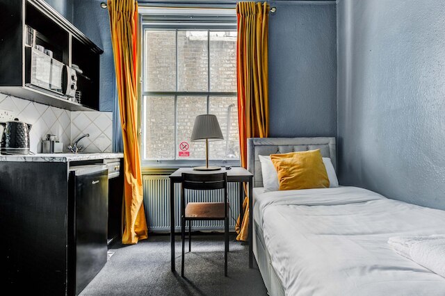 ロンドンコレクションケンジントンガーデンズ