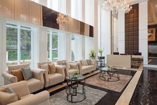 ダイマノーウッドホテル