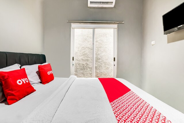 OYO ライフ 91239 コスト ロサンディ ハウス ジョグジャカルタ