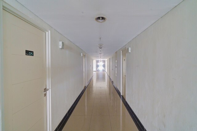 OYO ライフ 92874 アパルテメント グランド セントラランド カラワン バイ レッド ドラゴン