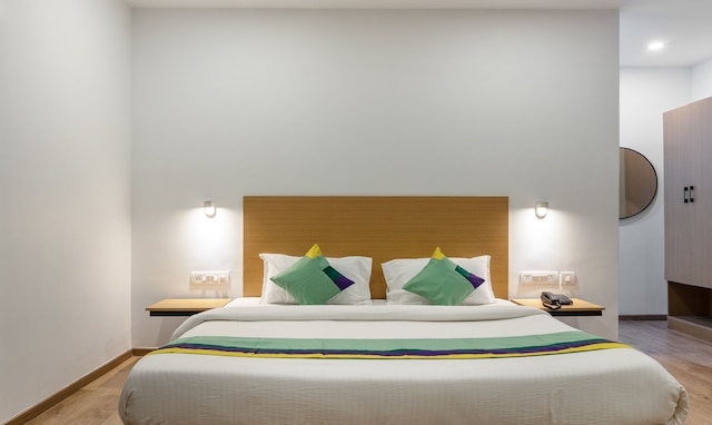 ツリーボー ツリートップス イン - アンナ ナガル