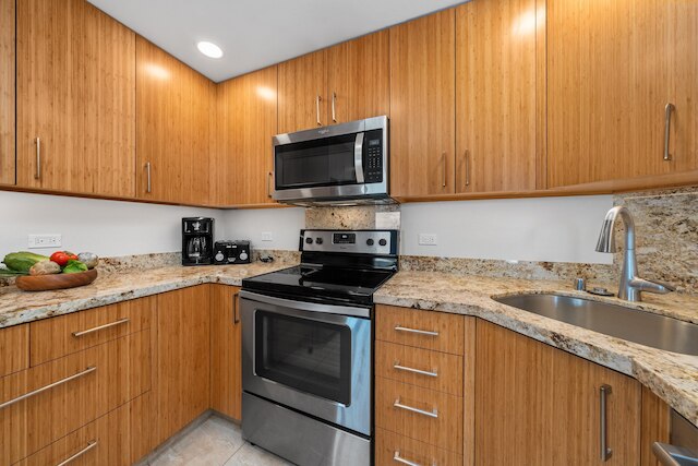 ラハイナのナピリサーフ207