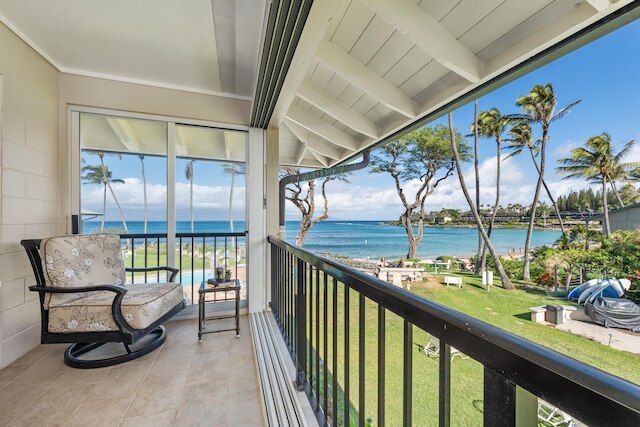 ラハイナのナピリサーフ207