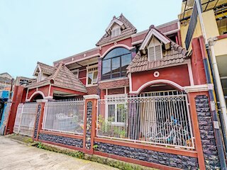 OYO ライフ 92546 コスト メラ ボジョンソアン シャリア