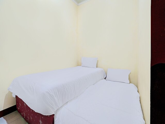 OYO ライフ 92546 コスト メラ ボジョンソアン シャリア