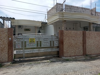 OYO ライフ 92543 ラトゥ サクティ レジデンス シャリア