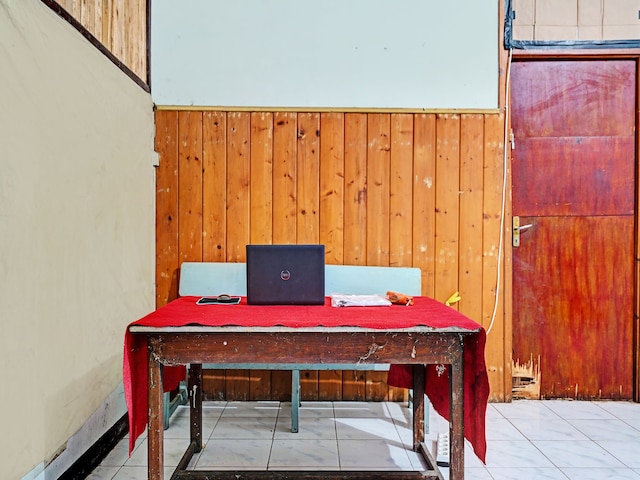 OYO ライフ 92709 コスト テラス チカプンドゥン シャリア