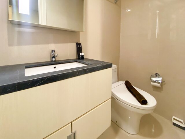 ミニマリストのスタジオルームマーカスドラファイエットアパートメント