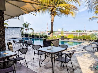 ベストチョイスアンドホーミースタジオアットザスクエアアパートメント