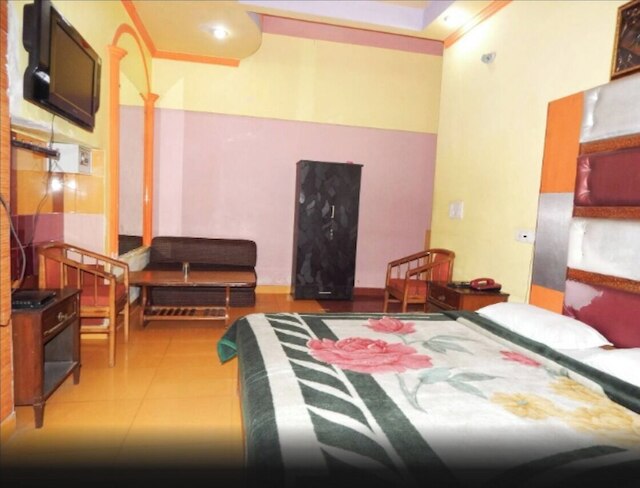 ホテル クリシュナ パレス バイ GRB