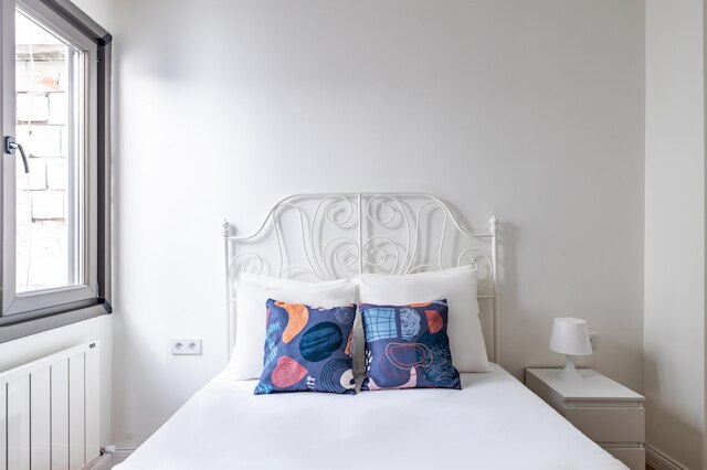 モダ桟橋まで5分のシックなフラット