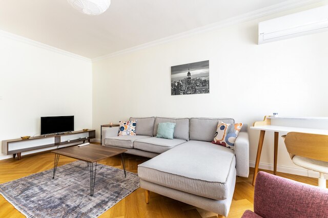 モダ桟橋まで5分のシックなフラット